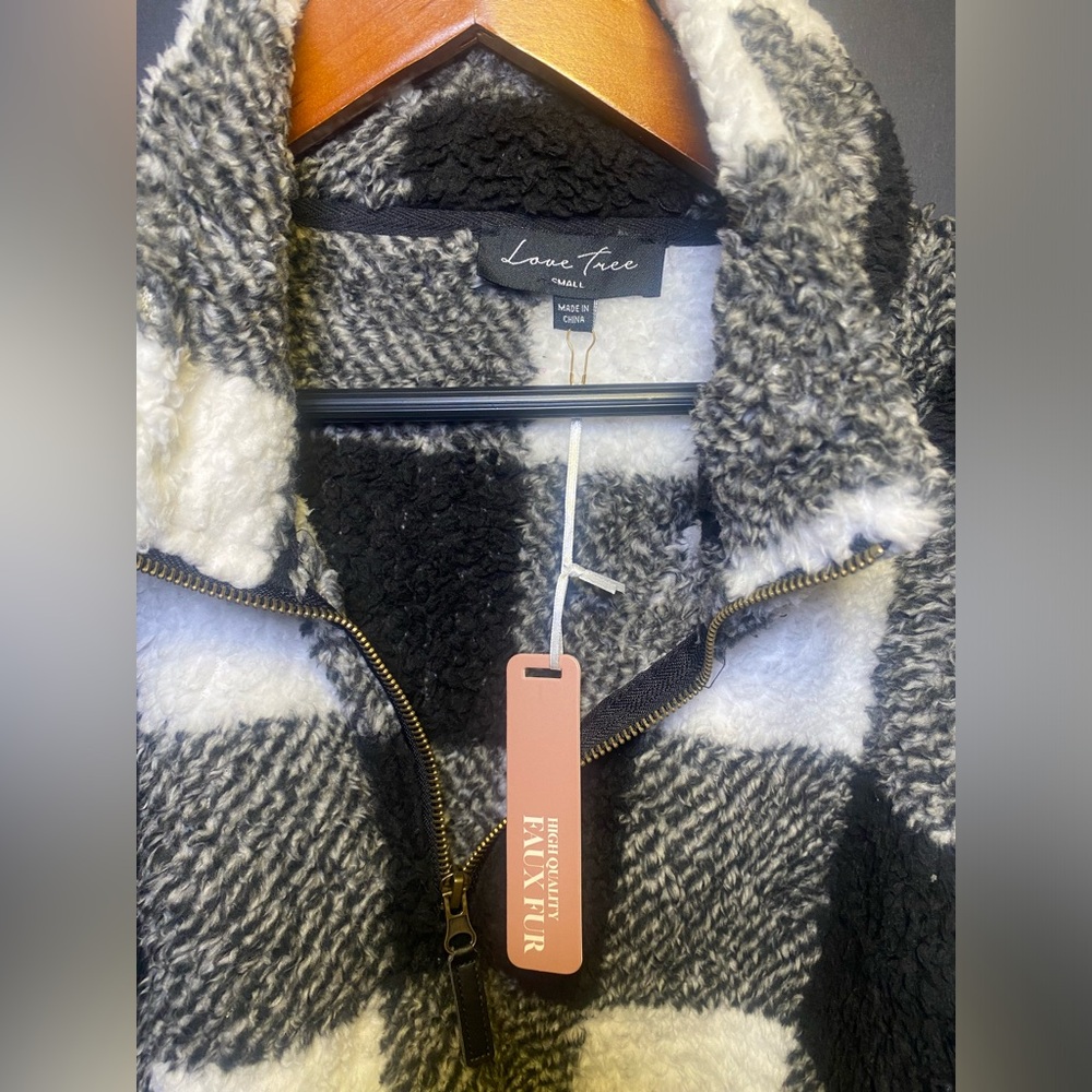 NWT‎ Love Tree Black and White Plaid Fleece Half  Zip-Up Jacket